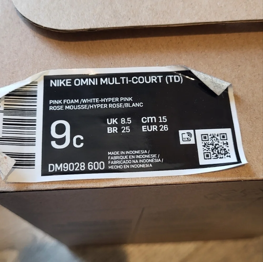 Nike Omni Multi-Court TD Pink Foam Kids